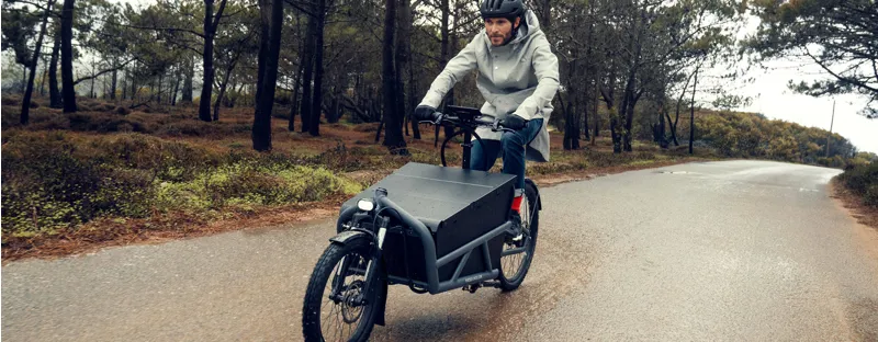 Riese and Muller Load 60 Touring HS Electric Bike White-12